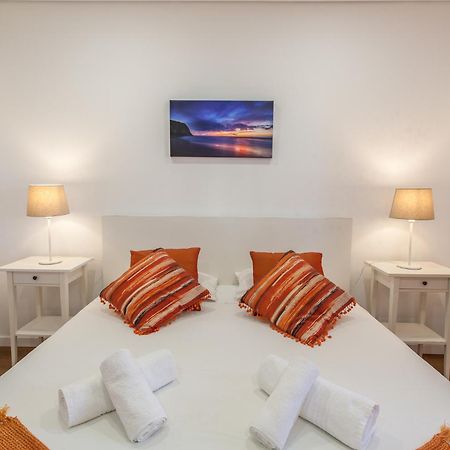 Ocean, Pines And Mountain - Renovated February 2025 - Ac Villa Colares Exterior foto