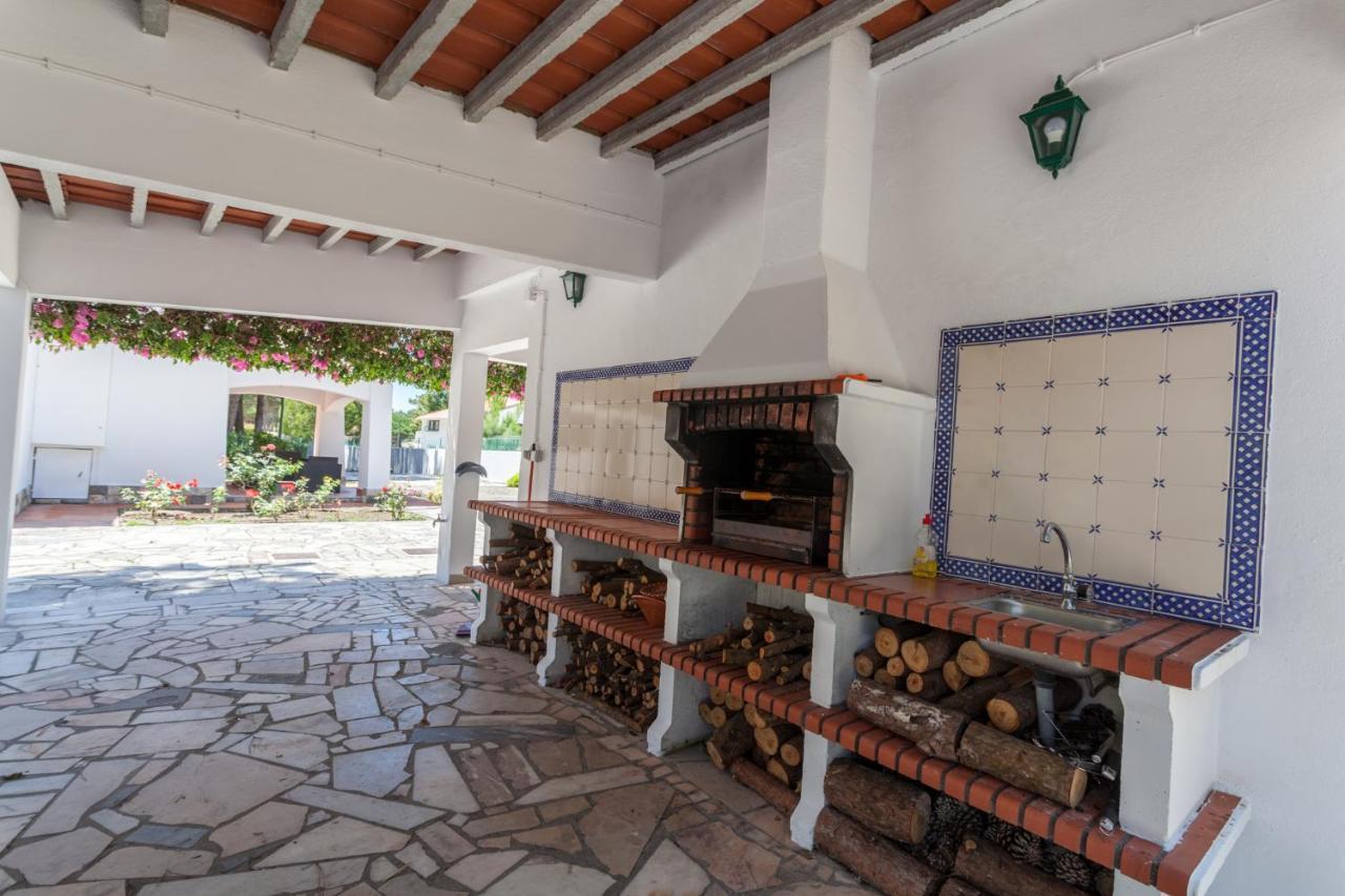Ocean, Pines And Mountain - Renovated February 2025 - Ac Villa Colares Exterior foto