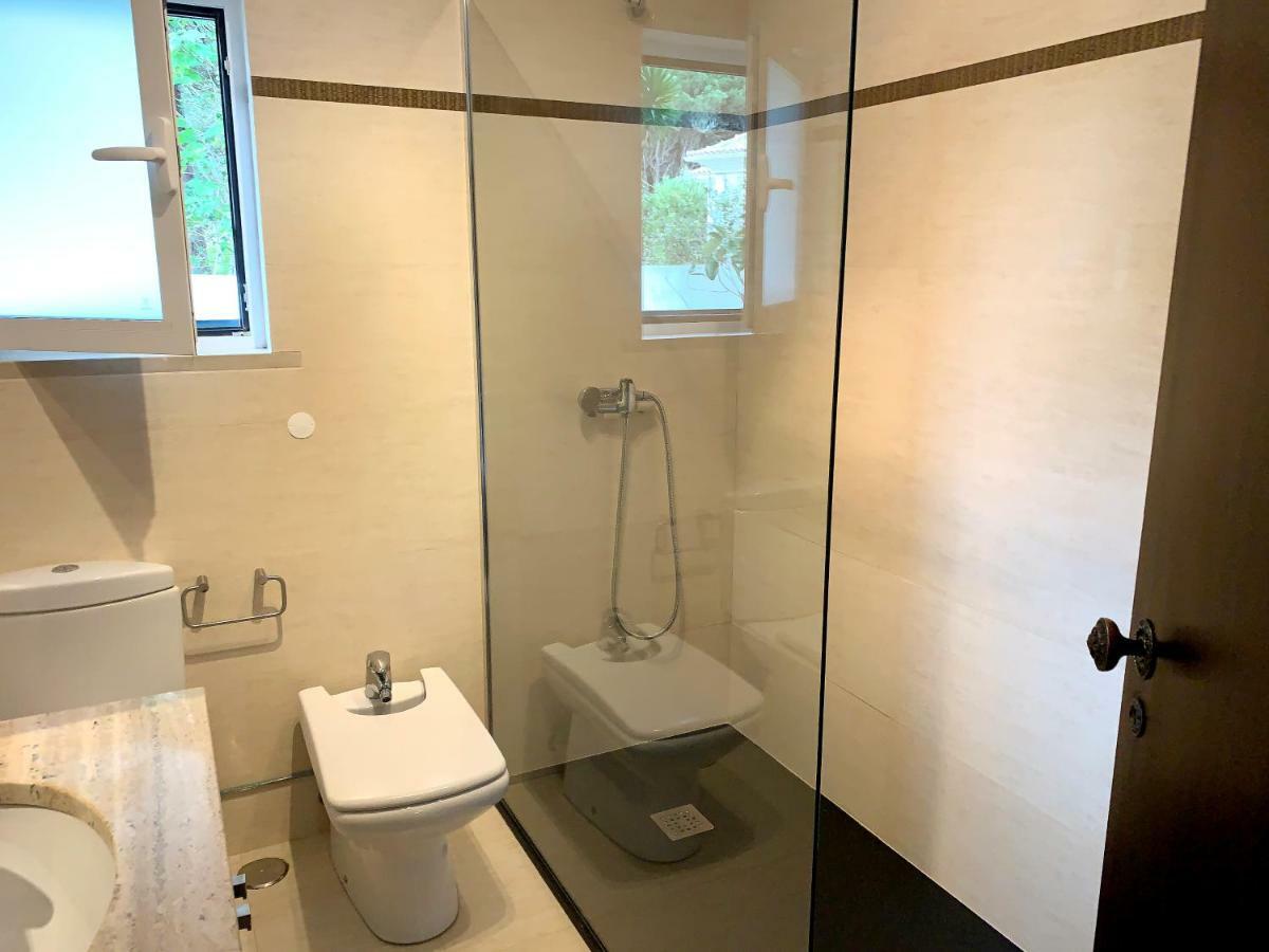 Ocean, Pines And Mountain - Renovated February 2025 - Ac Villa Colares Exterior foto